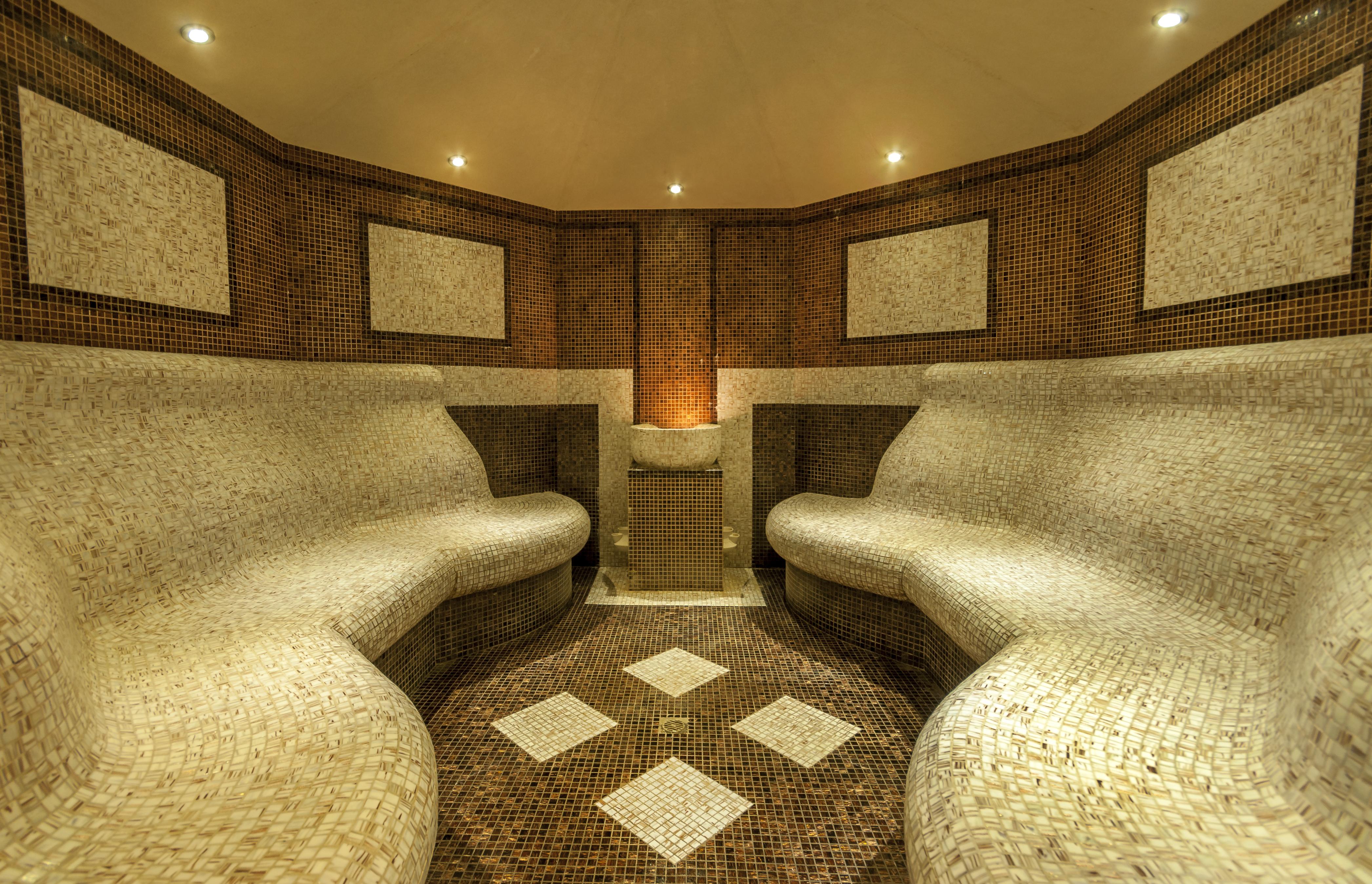 Aparthotel Grand Royale Complex & 4*