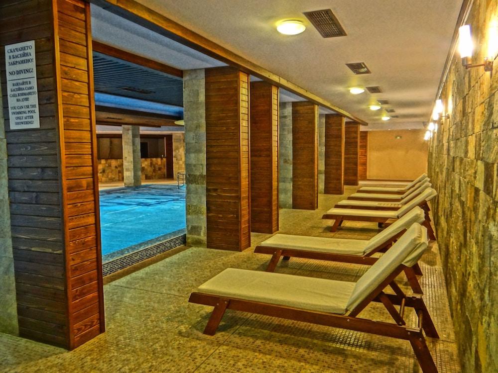 Grand Royale Complex & Aparthotel 4*