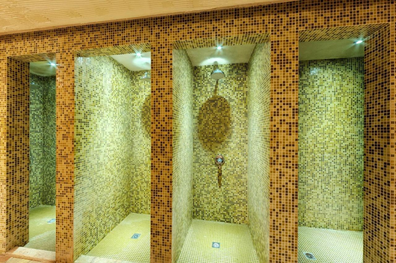Grand Royale Complex &
